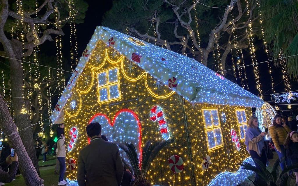 Natale 2023 a Bacoli, tornano ad accendersi le Luci d’Artista