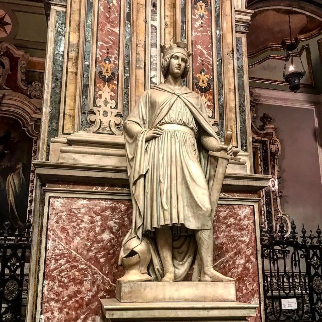 Coradino di Svevia - Staua Basilica del Carmine