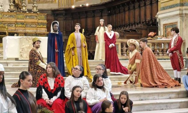 Presepe Vivente in abiti storici al Duomo di Napoli