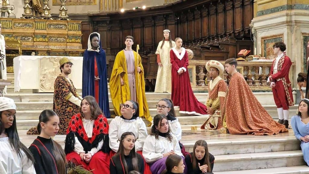 Presepe Vivente in abiti storici al Duomo di Napoli