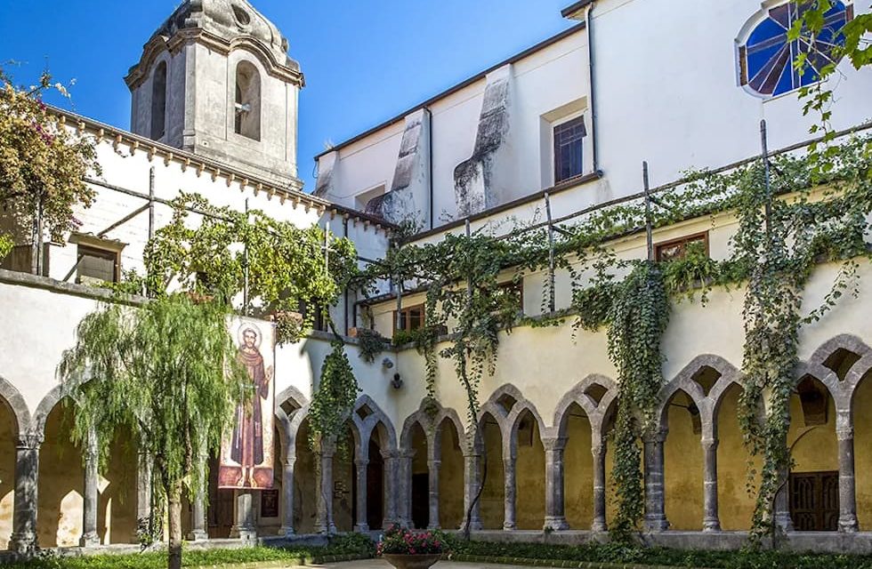 A Sorrento mostra fotografica dedicata alle processioni di Pasqua