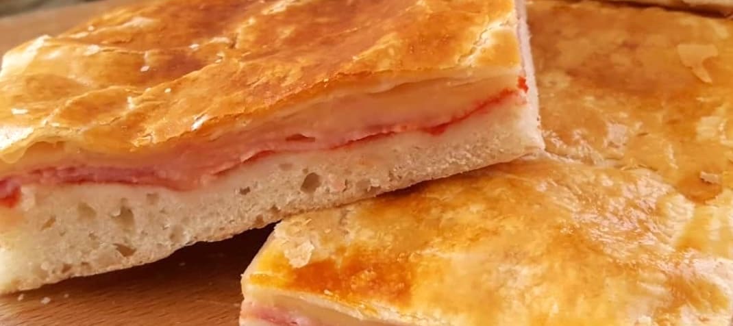 Storia e ricetta della parigina, una pizza rustica napoletana