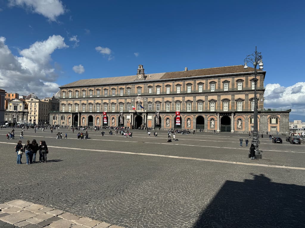 Palazzo Reale di Napoli, uno dei luoghi simbolo della città