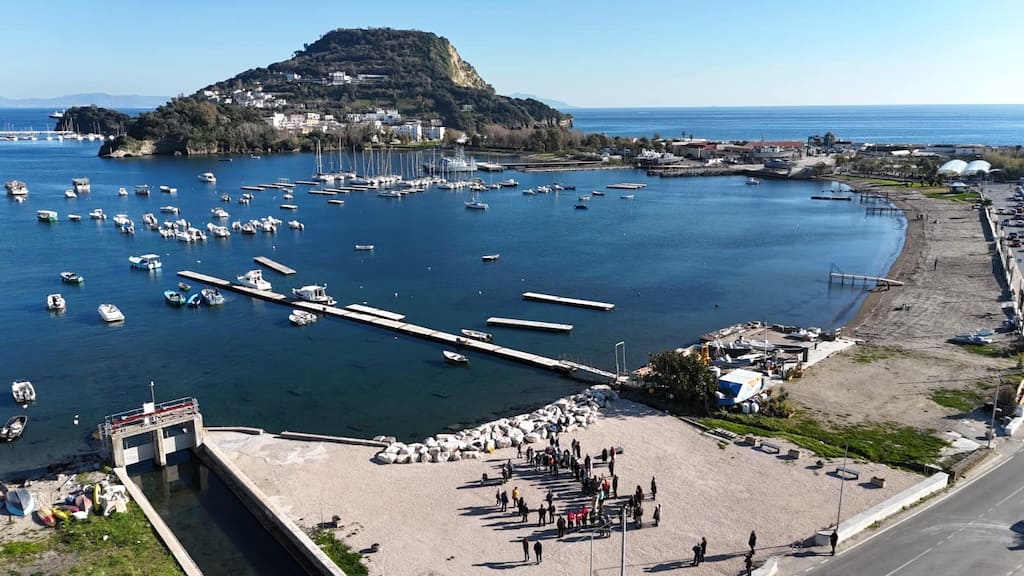 Spiaggia e Belvedere di Casevecchie Bacoli