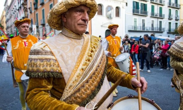 La Fiera del Crocifisso ritrovato, Salerno