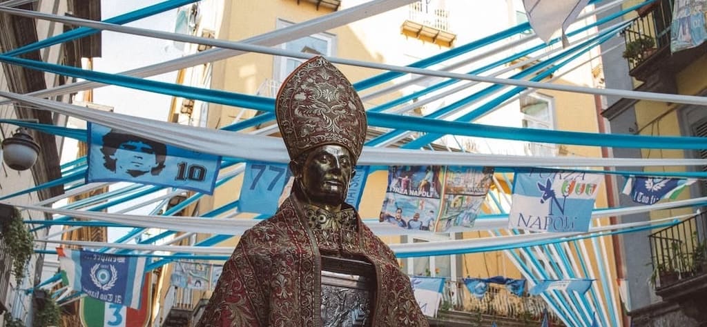 Processione di San Gennaro e il “Miracolo di Maggio”