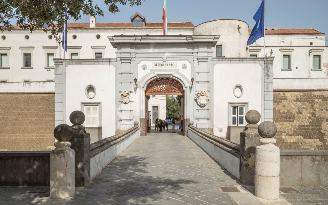Castello di Acerra: Un Gigante Silenzioso con un Cuore Antico